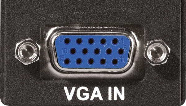 Cổng VGA phân biệt bởi màu xanh