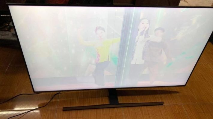 Màn hình tivi LG bị trắng