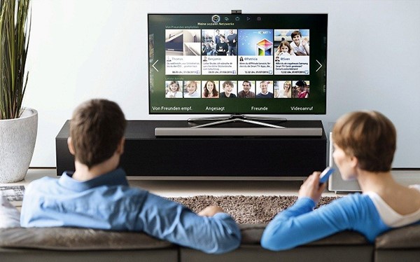 Truy cập mọi các nội dung trên tivi bằng cách ra lệnh bằng giọng nói