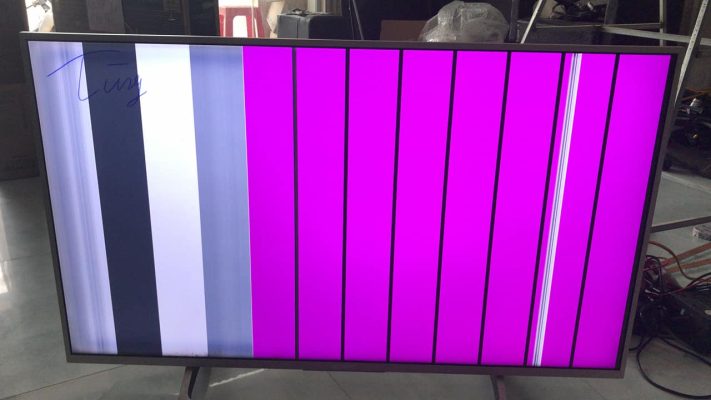 Hướng dẫn khắc phục lỗi tivi TCL bị tím màn hình tại nhà