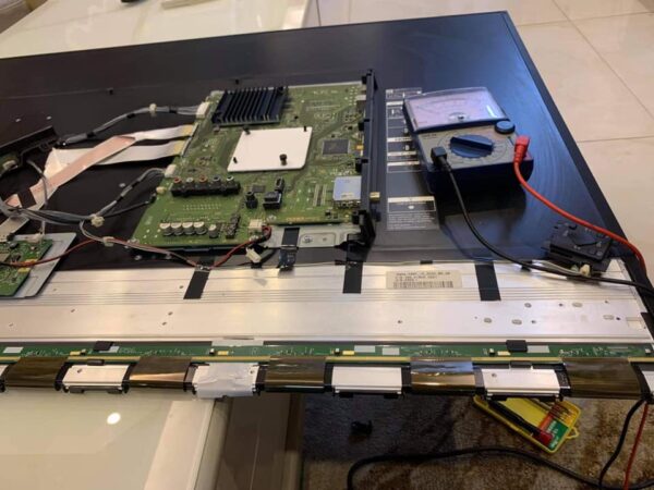 Tivi bị đứng hình bị đơ treo màn hình