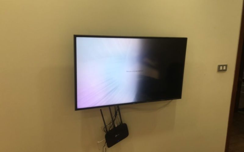 Do đèn nền bị hỏng