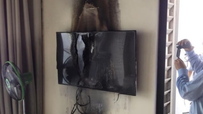 Nguyên nhân khiến tivi Sony bị sét đánh