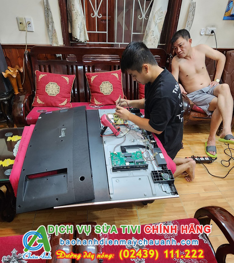 Nhân viên kỹ thuật của trung tâm có mặt nhanh chóng tại nhà khách hàng