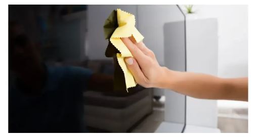 Cách vệ sinh màn hình tivi Samsung chuẩn khoa học