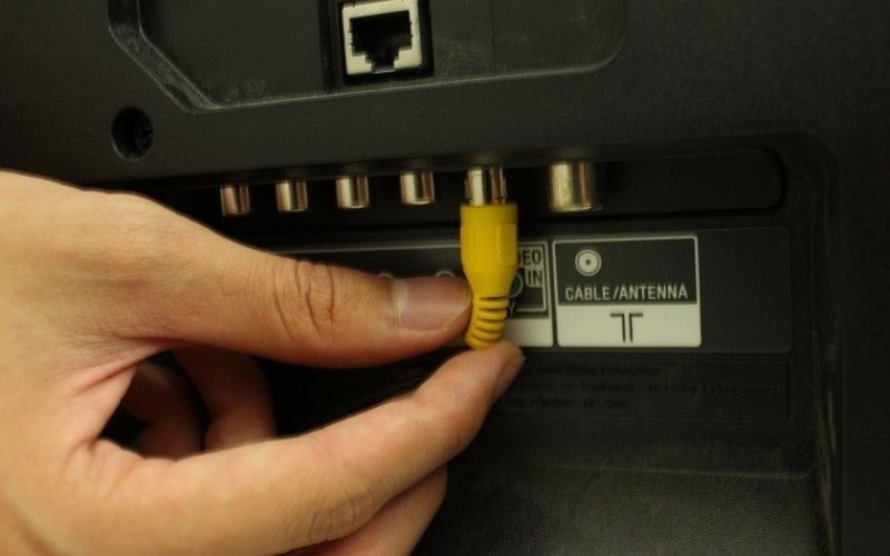 Do đầu nối của các thiết bị ngoại vi bị trục trặc