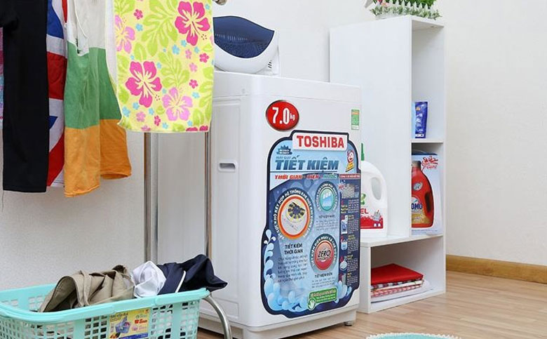 Lặp đặt máy giặt Toshiba ở nơi chắc chắn, thăng bằng