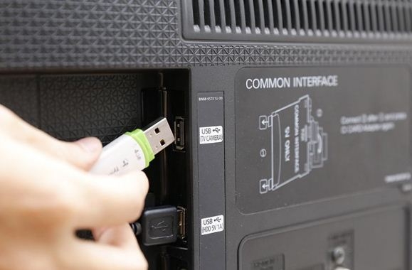tivi Sony mất tiếng cần kiểm tra xem video trên USB, đầu DVD hoặc youtube