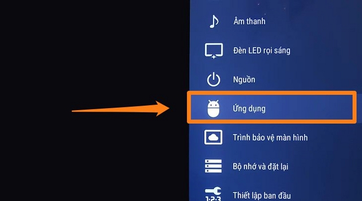 Tiếp theo chọn mục " "Ứng dụng"" tiếp tục kéo xuống và chọn ứng dụng có tên "Youtube"