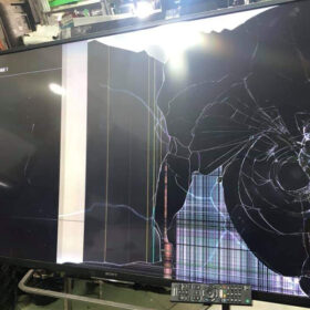 Giá thay màn hình tivi TCL