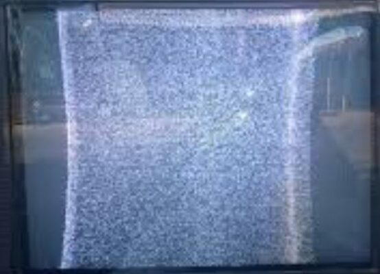 Tivi Panasonic bị co 2 bên màn hình